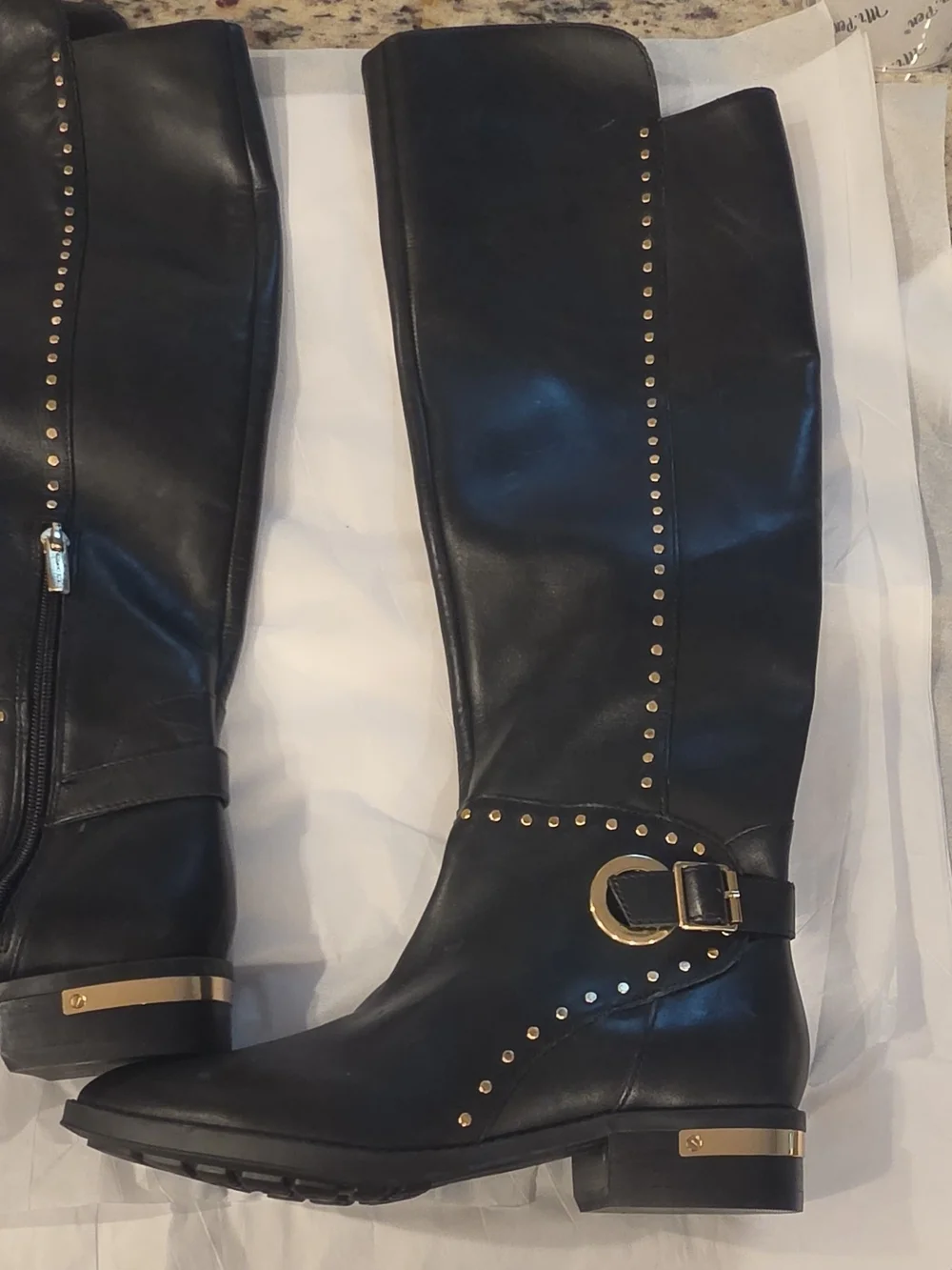 Vince Camuto classic black